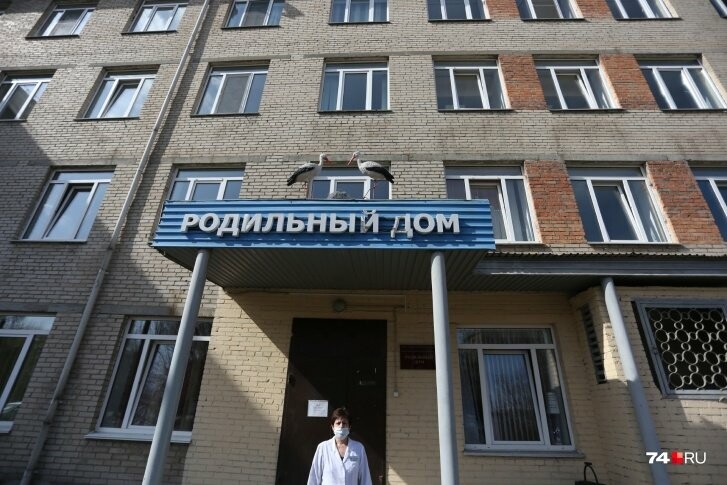 По всей России разворачивают инфекционные госпитали — в них трансформируют даже выставочные центры