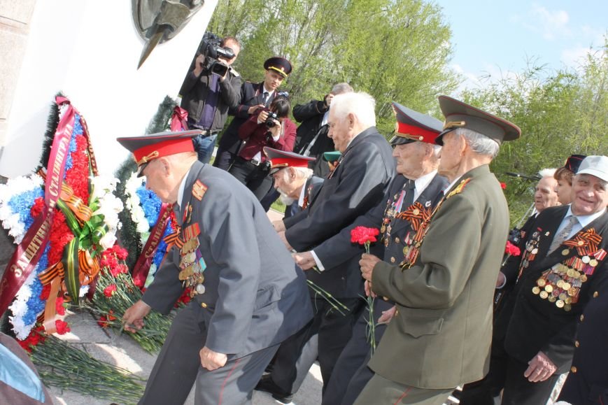 В Волгограде открыли памятник чекистам после реконструкции, фото-2