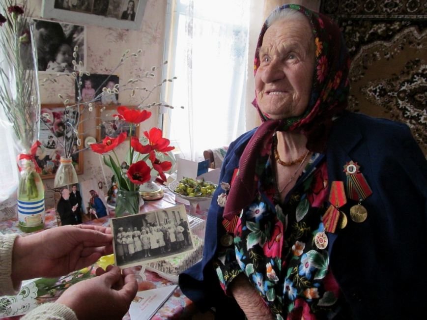 Новоаннинские активисты поздравляют ветеранов ВОВ с Днем победы, фото-2