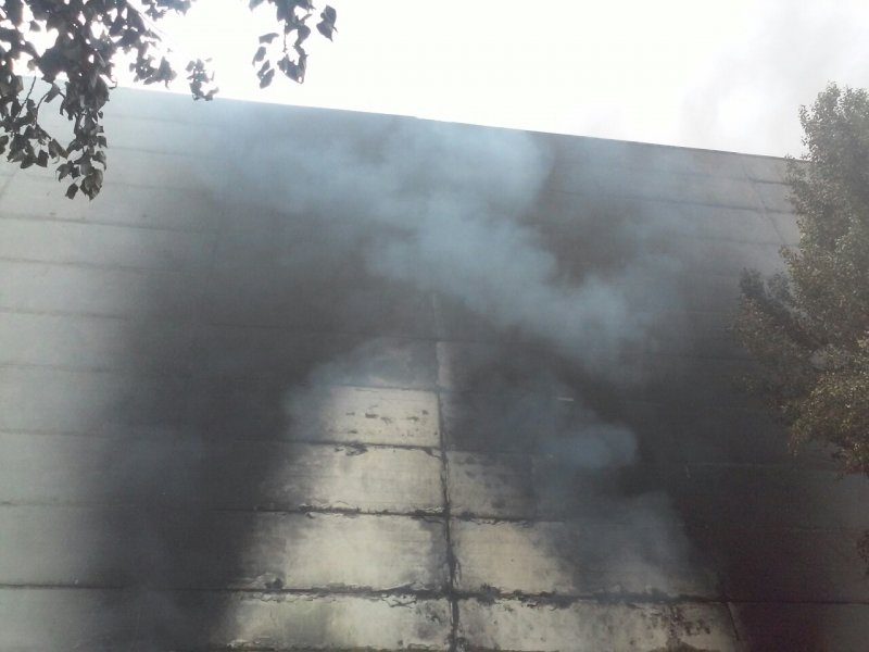 Восемь пожарных расчетов ликвидировали горение на заводе «Красный октябрь», фото-2