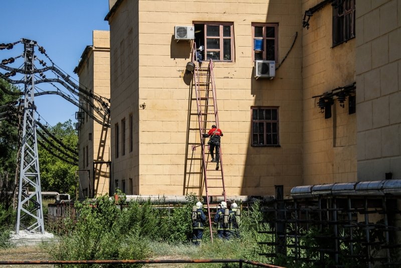 В Волгограде прошли учения пожарных и спасателей, фото-1